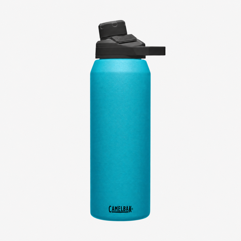 CamelBak Chute Mag 32 oz insulated stainless steel water bottle with magnetic cap